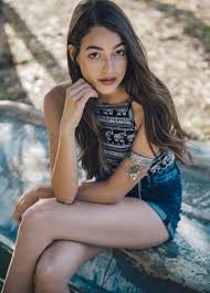 Hande Soral: Seni seviyorum

