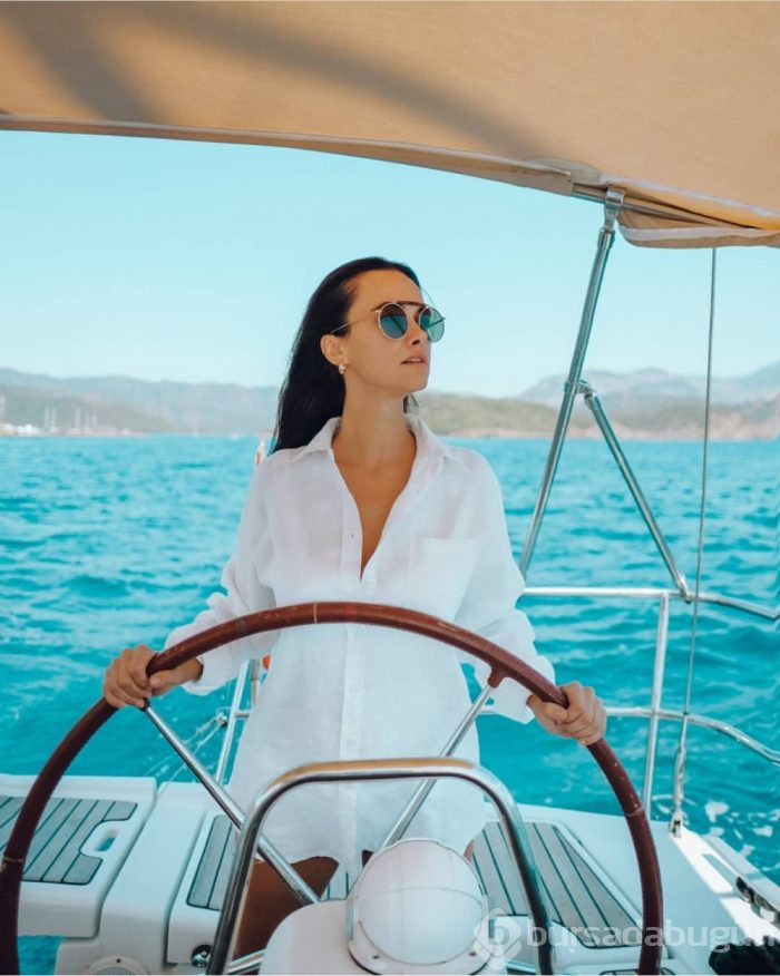 Hande Soral: Seni seviyorum
