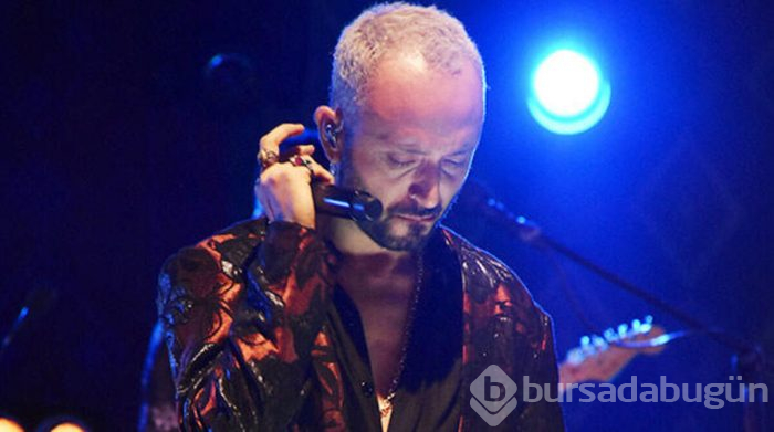 Mabel Matiz konserinde sosyal mesafe unutuldu

