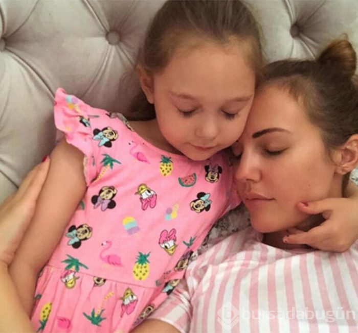 Hamile olan Meryem Uzerli ikinci kafesini açtı!