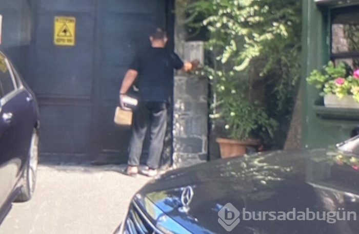 Cem Yılmaz soluğu Serenay Sarıkaya'nın evinde aldı