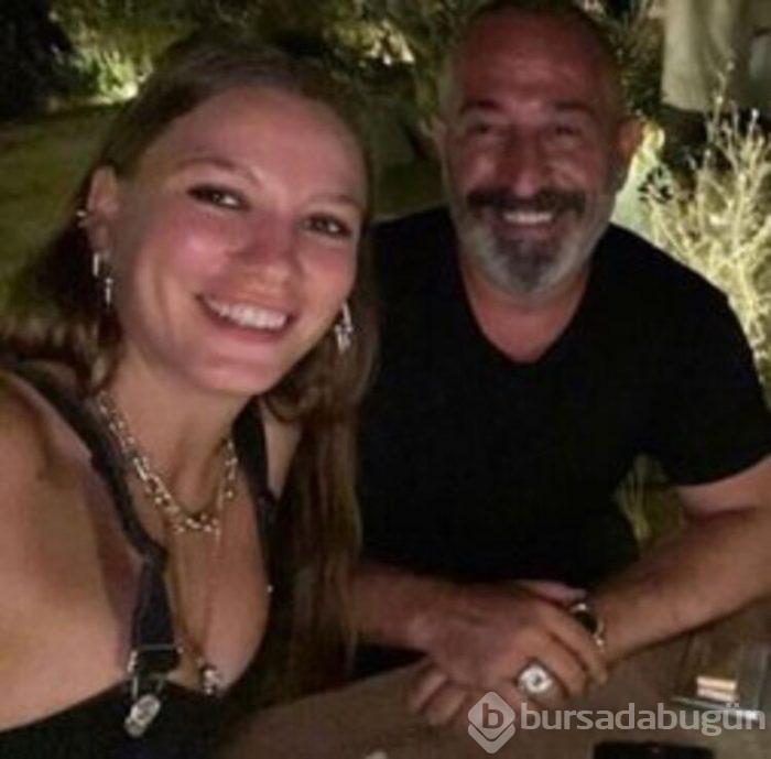Cem Yılmaz soluğu Serenay Sarıkaya'nın evinde aldı