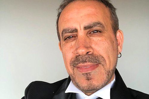 Haluk Levent de modaya uydu