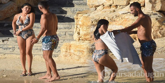 Selçuk Şahin havluyla eşini bekledi