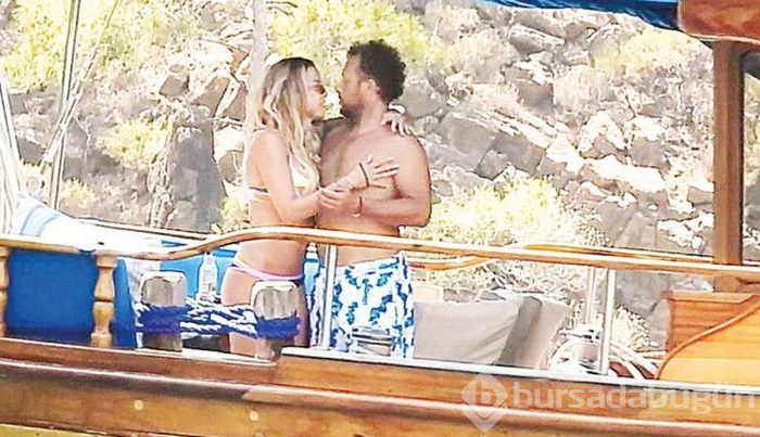 Ivana Sert ile Sezer Dermenci el ele görüntülendi