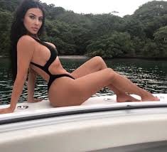 Kim Kardashian veda etti