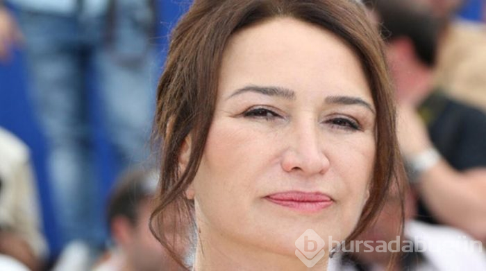 Demet Akbağ alışverişte
