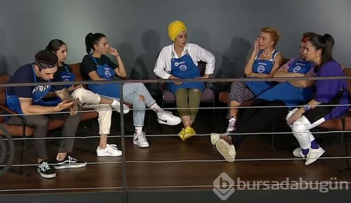 MasterChef Türkiye'de sinirler gerildi! Özgül'ün gözyaşları...