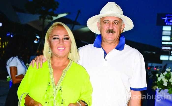 Faik Öztürk tavlada yenildi denize tişörtle girdi
