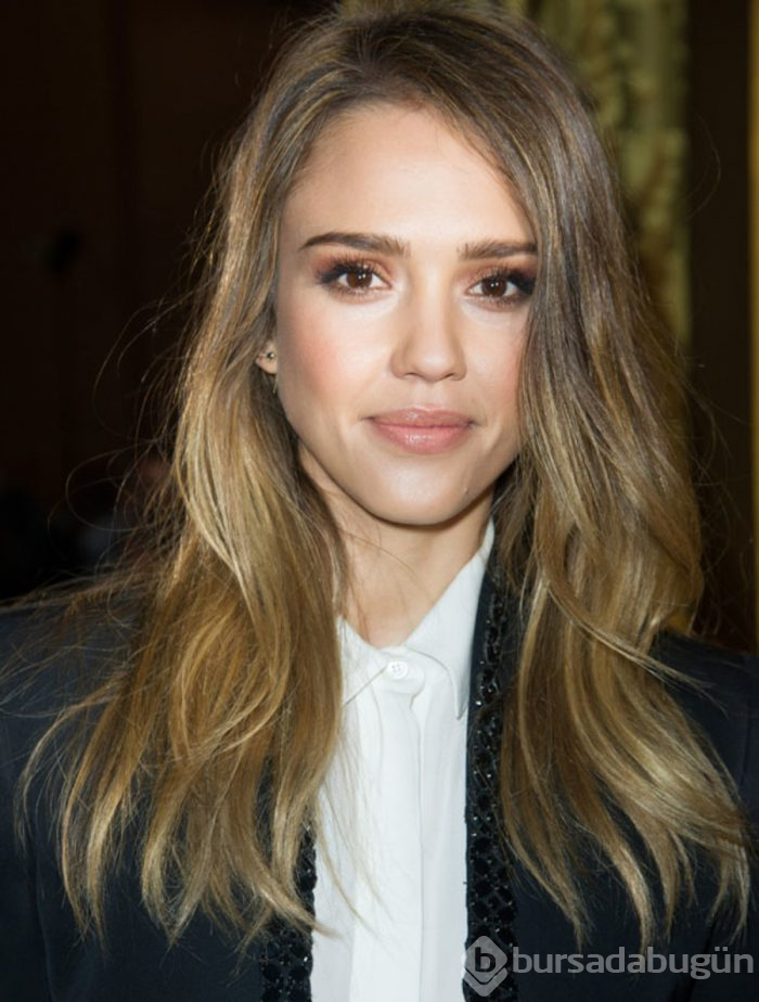 Jessica Alba kızının kendi boyunu geçtiğini görünce ağladı