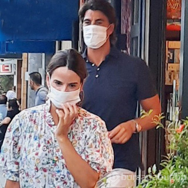 Edvina Sponza teknede Boğaz keyfi yaptı
