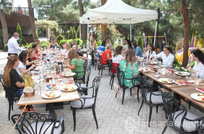 Bursalı iş kadınları kahvaltıda buluştu