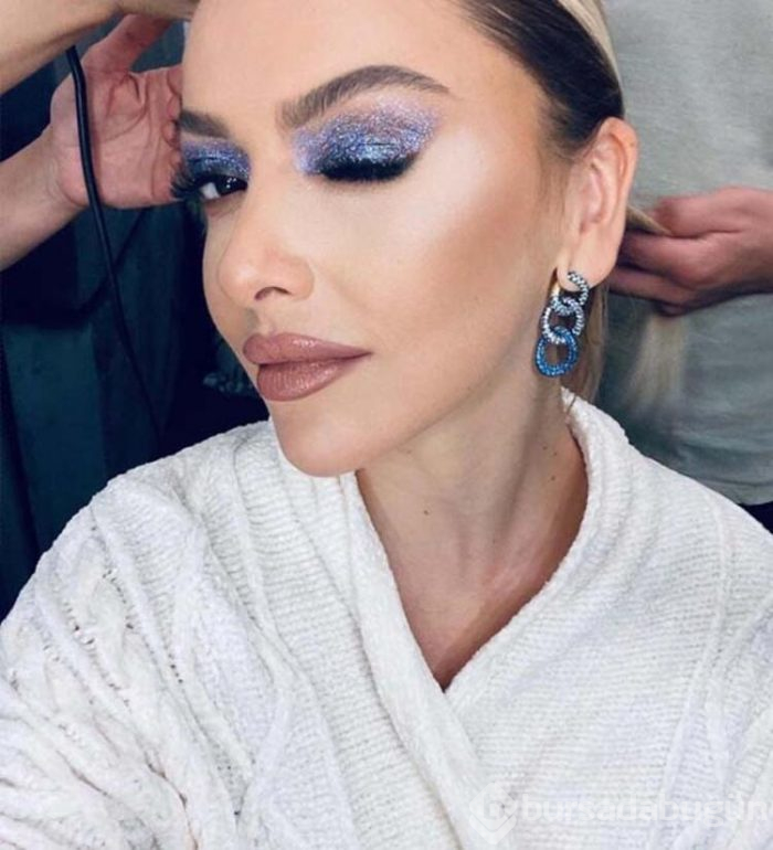 Hadise ağladığı anı paylaştı: Sizi seviyorum
