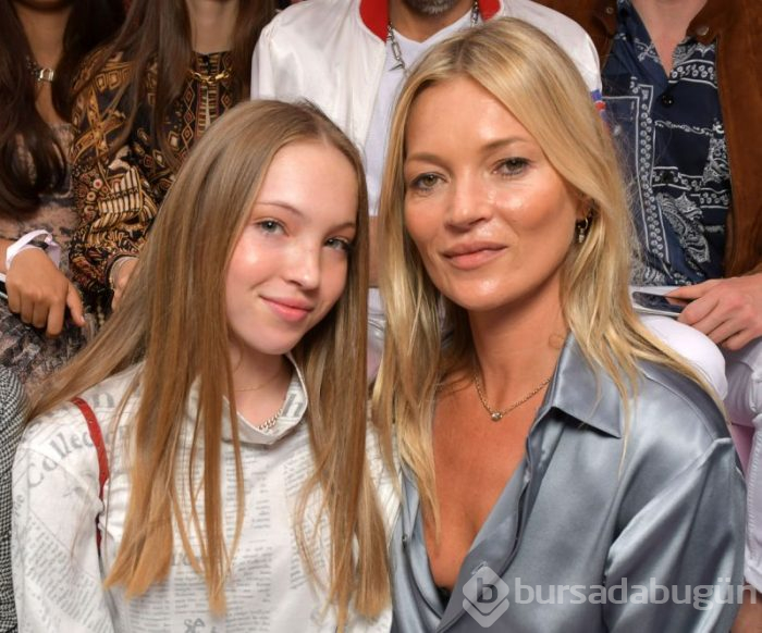 Kate Moss'un kızına giydirdiği elbise eleştirildi