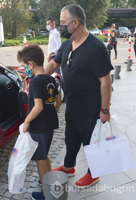 Cem Yılmaz: Onlar 'bazı ünlüler', biz normal insanlarız