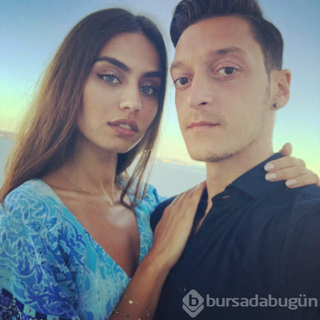 Mesut Özil-Amine Gülşe çifti Beckham'lara komşu oluyor,