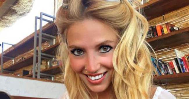 Dilara Öztunç'tan tatil pozları