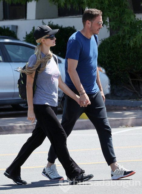 Paris Hilton: İkiz bebeklerim olacak