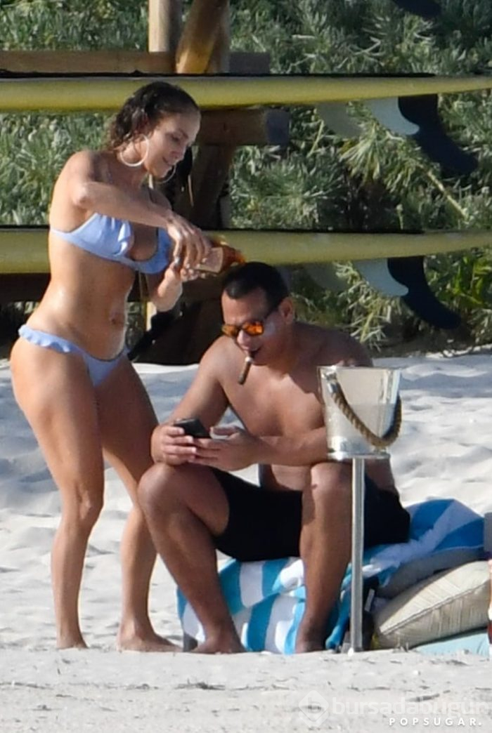 Jennifer Lopez'den yaza veda pozu
