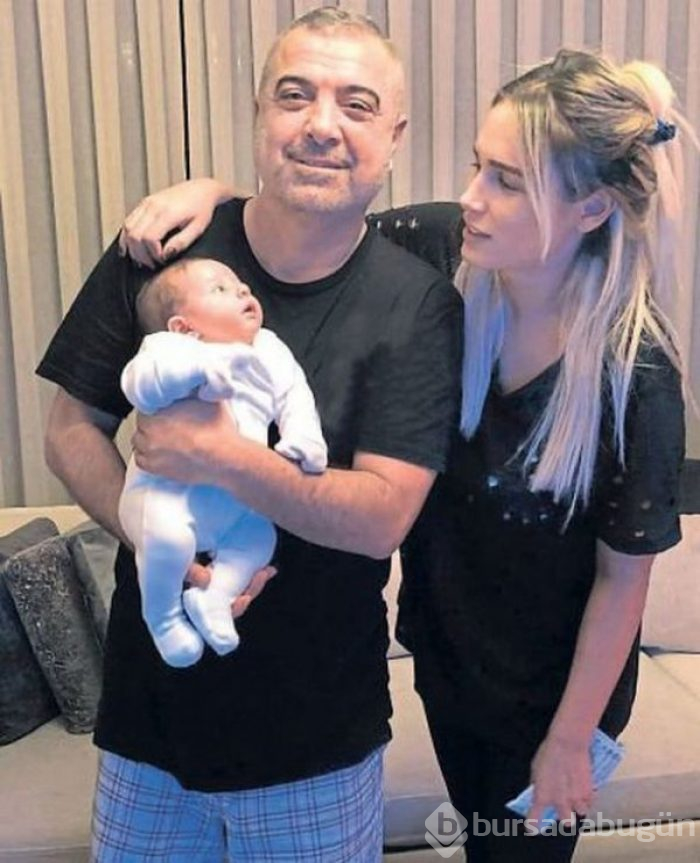 Erdal Acar'dan oğluna jest!