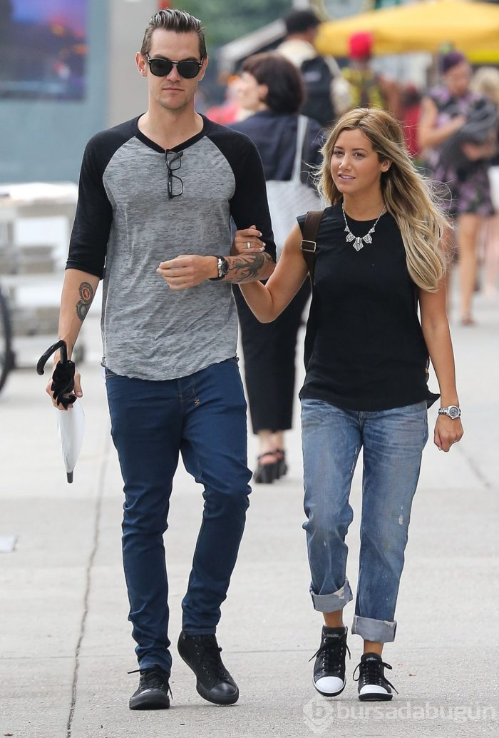 Ashley Tisdale ve eşi Christopher French ilk bebeklerini bekliyor