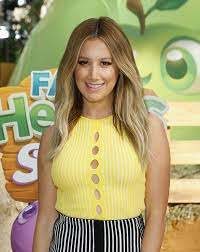 Ashley Tisdale ve eşi Christopher French ilk bebeklerini bekliyor