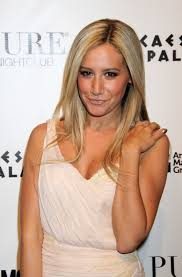 Ashley Tisdale ve eşi Christopher French ilk bebeklerini bekliyor