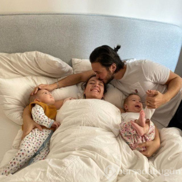 Pelin Akil ile Anıl Altan'dan aile pozu