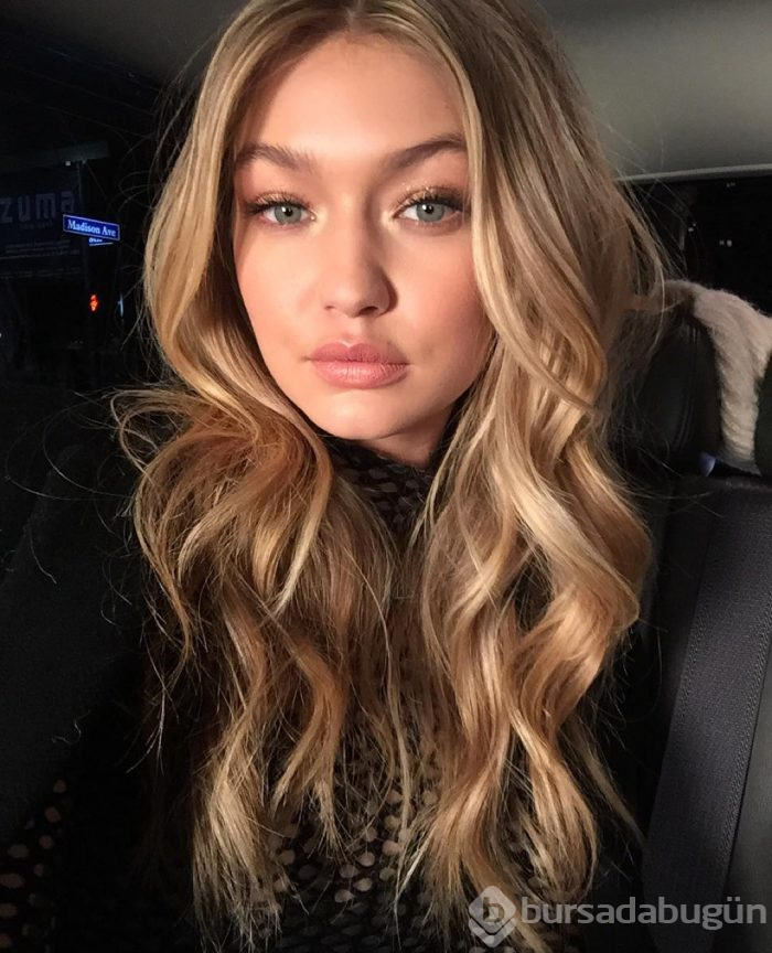Gigi Hadid'den 'doğum yaptı' iddialarına fotoğraflı yanıt!