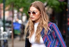 Gigi Hadid'den 'doğum yaptı' iddialarına fotoğraflı yanıt!