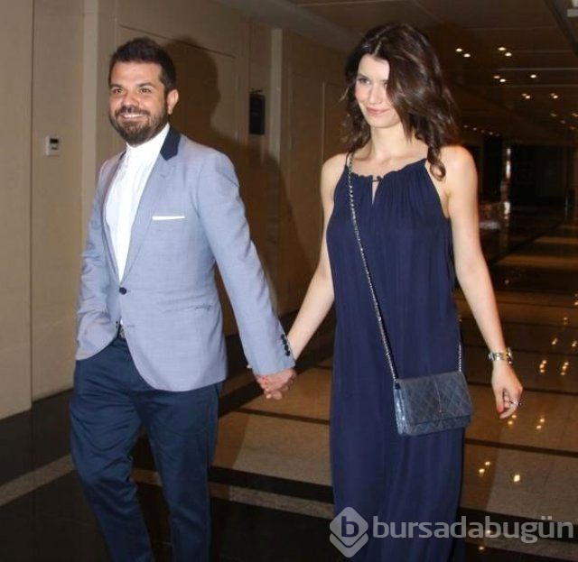 Beren Saat-Kenan Doğulu çiftinden aşk pozu