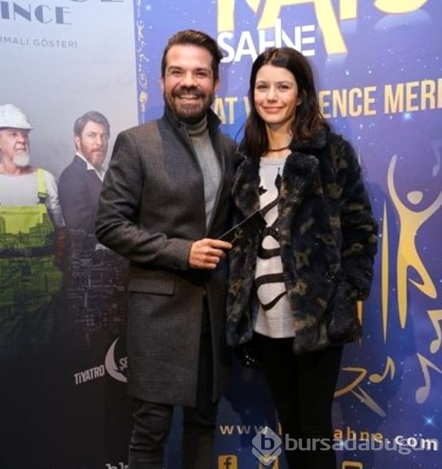 Beren Saat-Kenan Doğulu çiftinden aşk pozu
