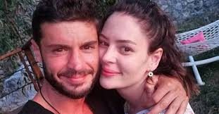 Berk Oktay-Yıldız Çağrı Atiksoy aşkı tam gaz!