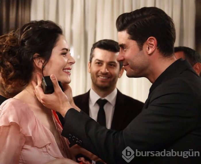 Berk Oktay-Yıldız Çağrı Atiksoy aşkı tam gaz!