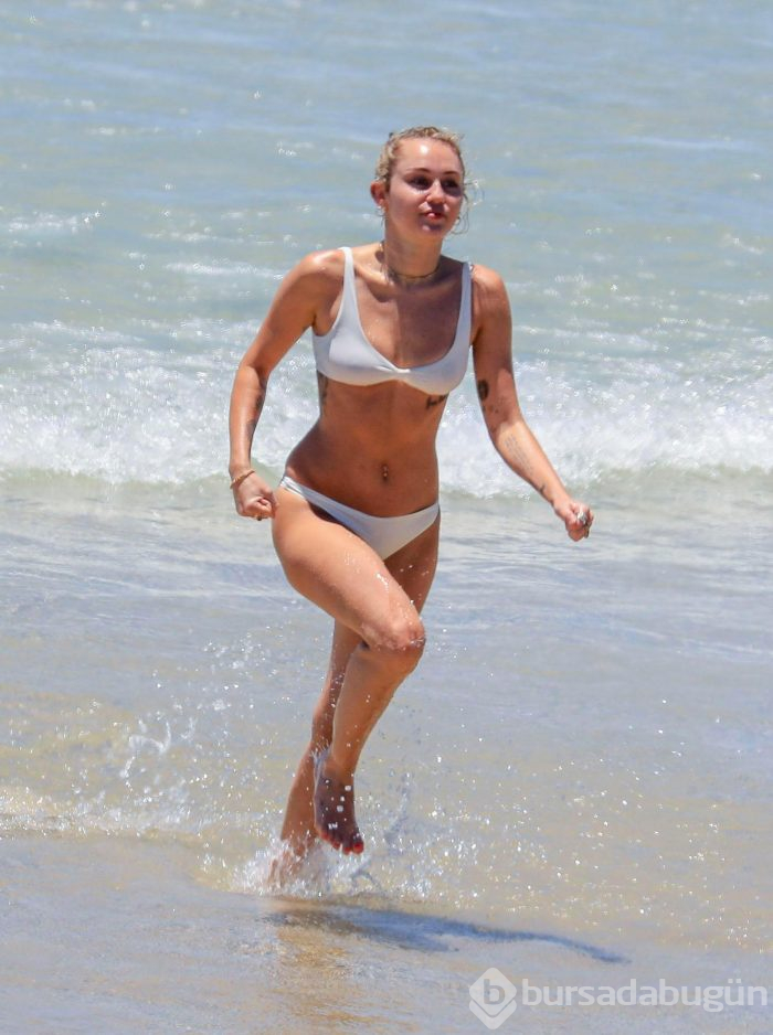 Miley Cyrus'tan eski eşi Liam Hemsworth'a gönderme
