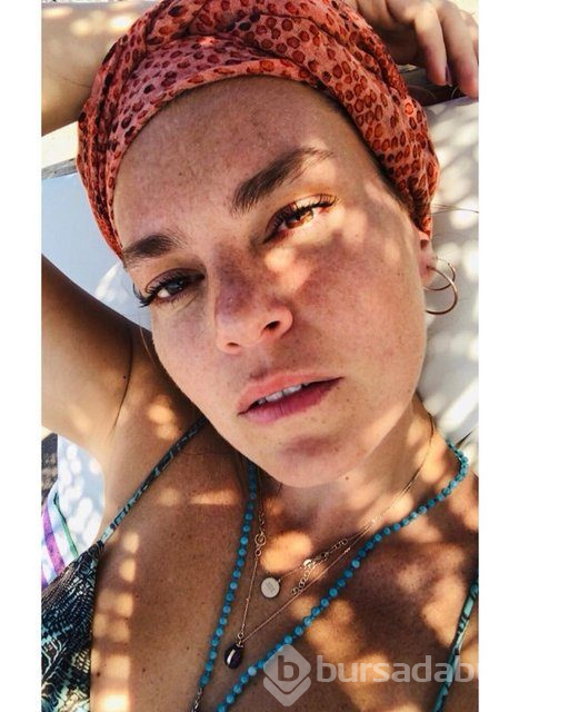 Ünlü isimlerin makyajsız halleri