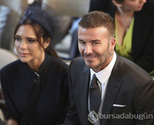David Beckham eşinin kalçasını paylaştı