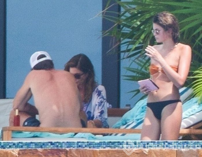 Kaia Gerber yeni sevgilisini aile tatiline götürdü