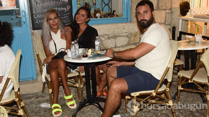 Hande Demir alışverişte