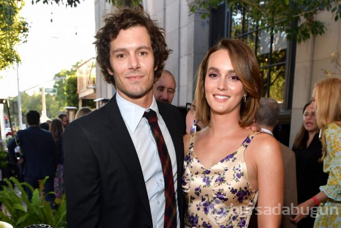 Leighton Meester ve Adam Brody'nin çocuklarıyla plaj keyfi