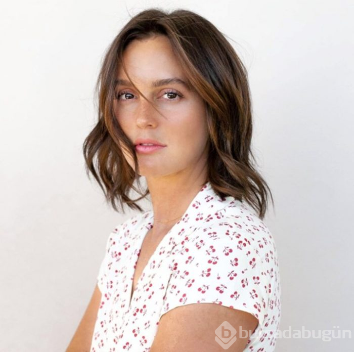 Leighton Meester ve Adam Brody'nin çocuklarıyla plaj keyfi