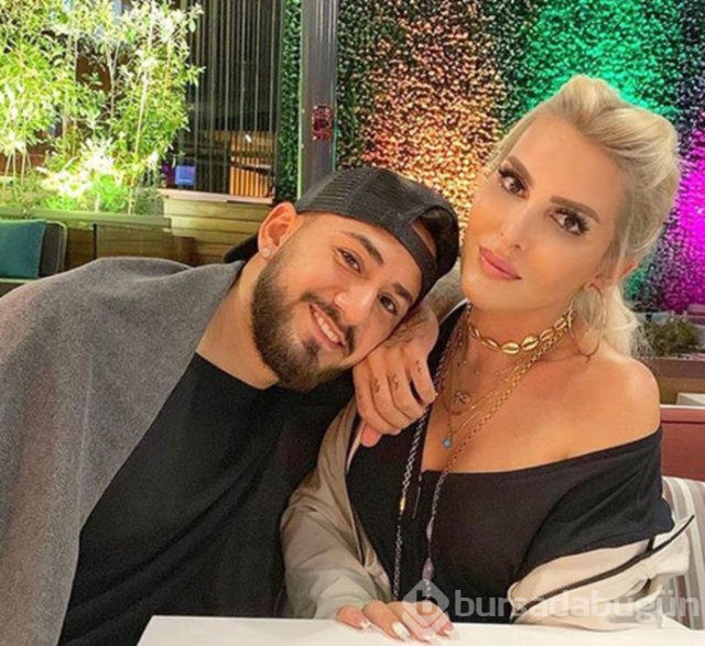 Selin Ciğerci ile Gökhan Çıra milyonluk araçlarıyla Etiler'de