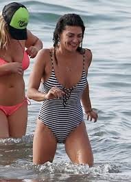 Jessica Szohr hamile olduğunu duyurdu
