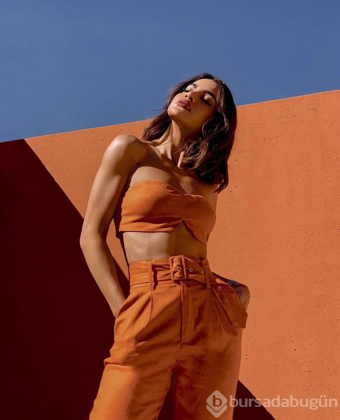 Camila Coelho'nin tatili sürüyor
