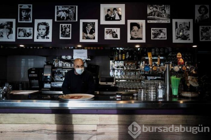 "Koronavirüs salgını en az 2 yıl daha sürecek"