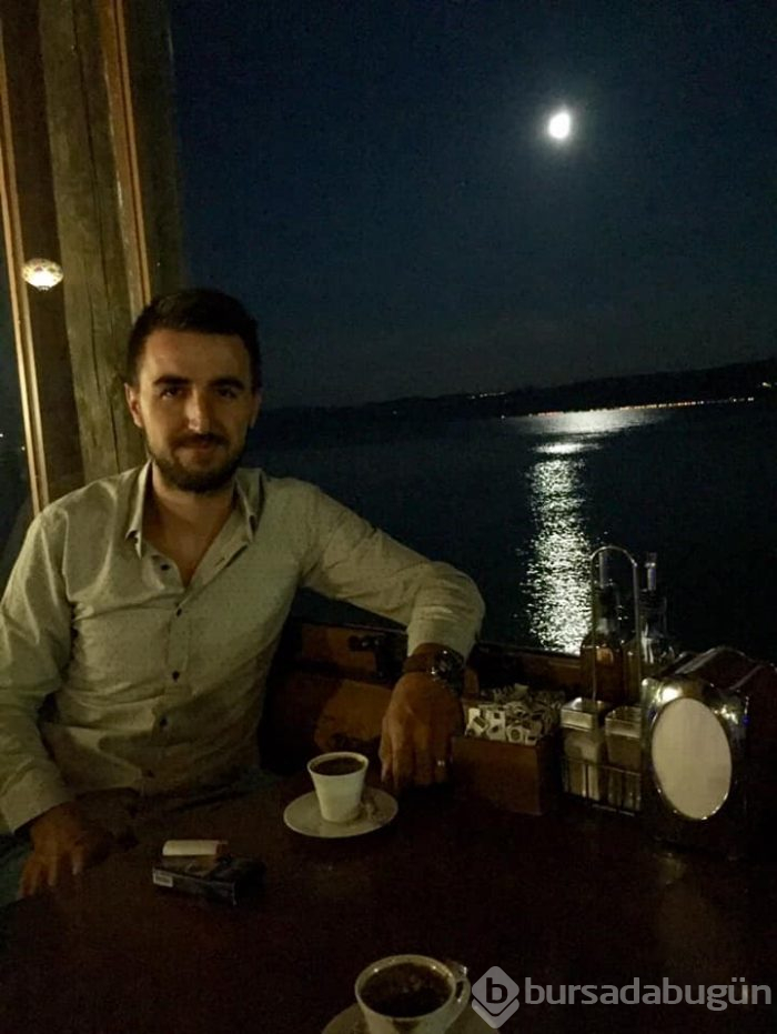 Bursa'da evde sağlık hizmeti aracı ile otomobil çarpıştı: 1 ölü, 3 yaralı