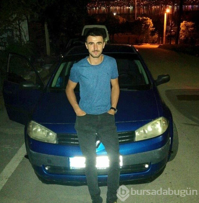 Bursa'da evde sağlık hizmeti aracı ile otomobil çarpıştı: 1 ölü, 3 yaralı