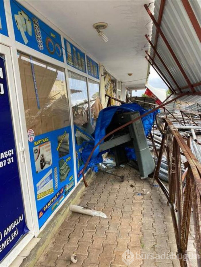 Antalya'da çıkan fırtınada bir ölü!