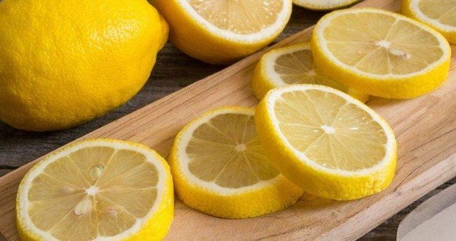Uyurken başucunuza limon koyun ve değişimi izleyin!