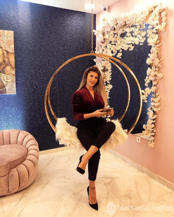 Şarkıcı Hatice takipçilerini kızdırdı!